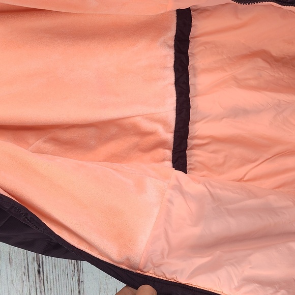 The North Face Primaloft Coat - Picture 8 of 12